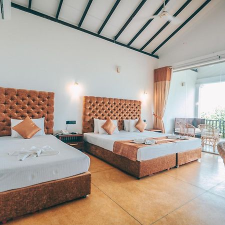 Samudra Beach Resort Tangalle Exterior photo