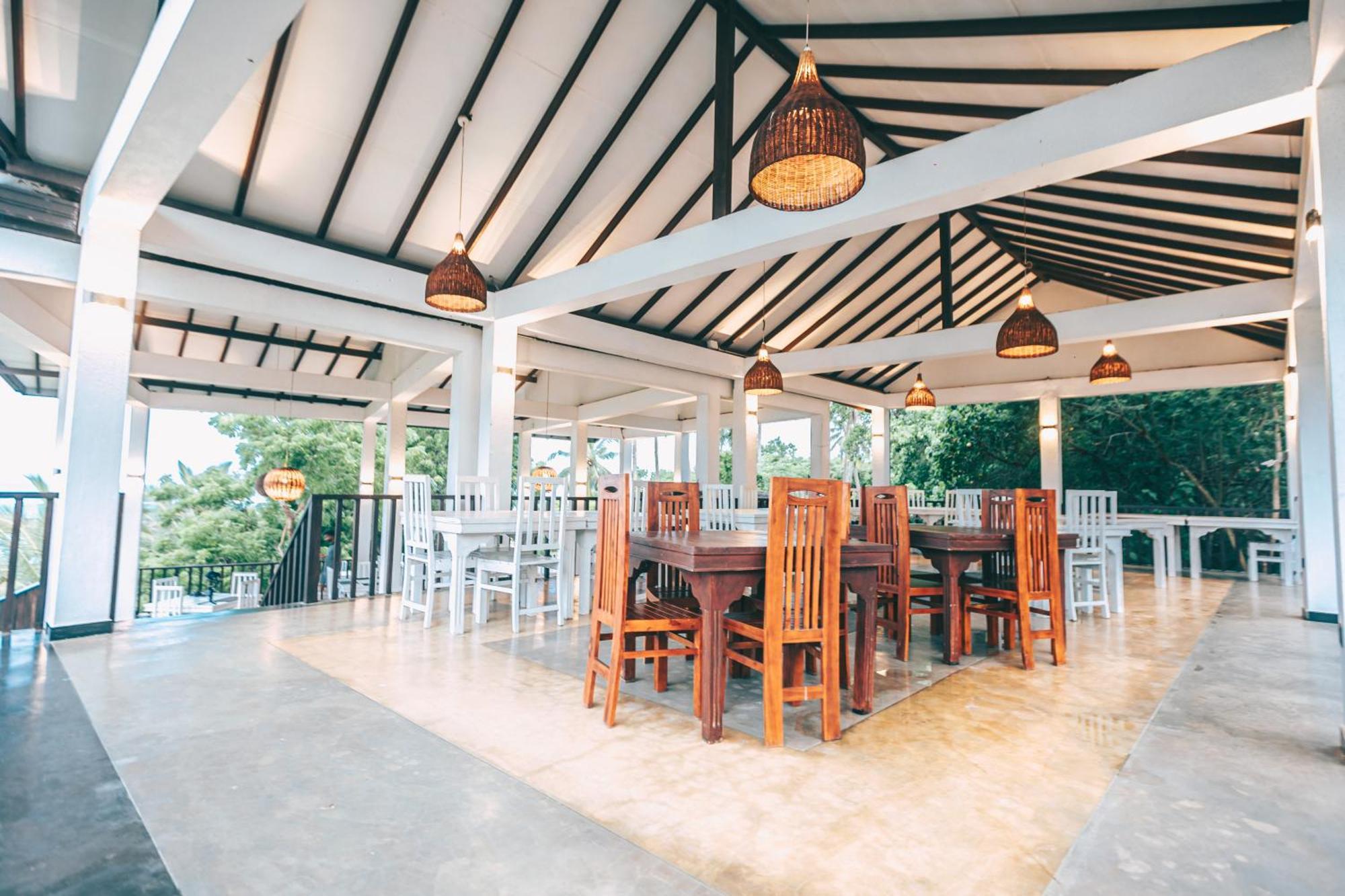 Samudra Beach Resort Tangalle Exterior photo