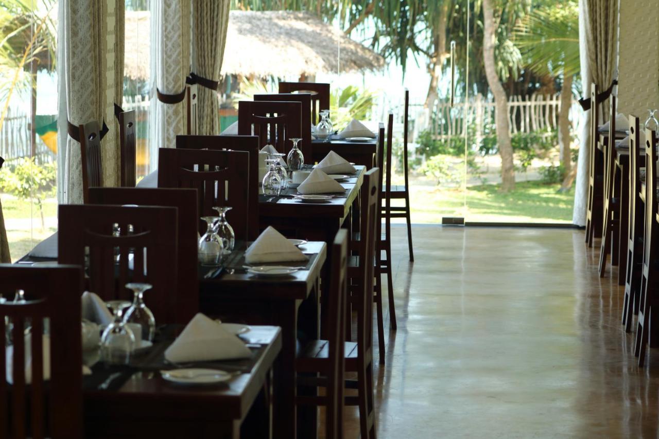 Samudra Beach Resort Tangalle Exterior photo