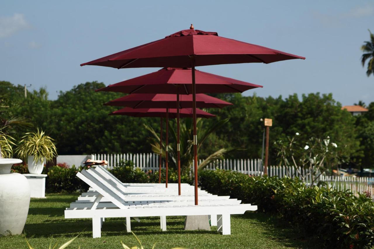 Samudra Beach Resort Tangalle Exterior photo